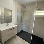 Дом отдыха Asinellas, 3 Chambres, Jardin, 150m De La Анель