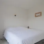 Дом отдыха Asinellas, 3 Chambres, Jardin, 150m De La *